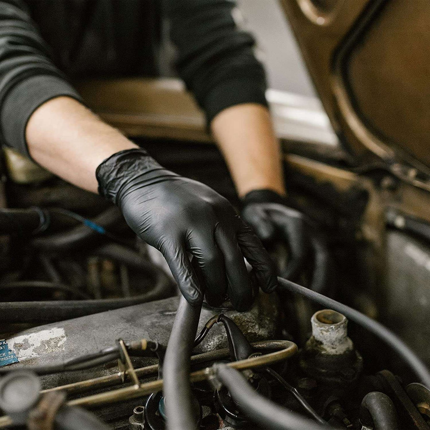 black nitrile disposable gloves